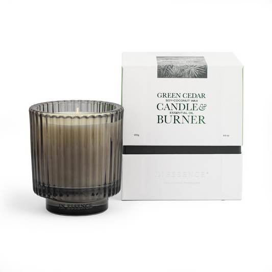 In Essence Candle Green Cedar